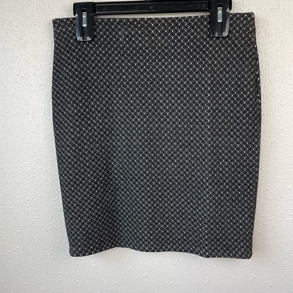 LOFT Mido Skirt Size M EUC